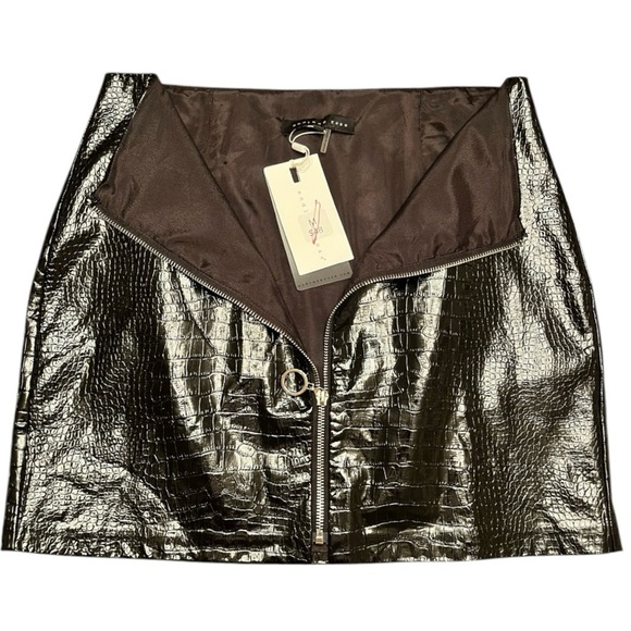 Endless Rose Zip Front Croc Embossed Miniskirt Black Sz M - Picture 8 of 15